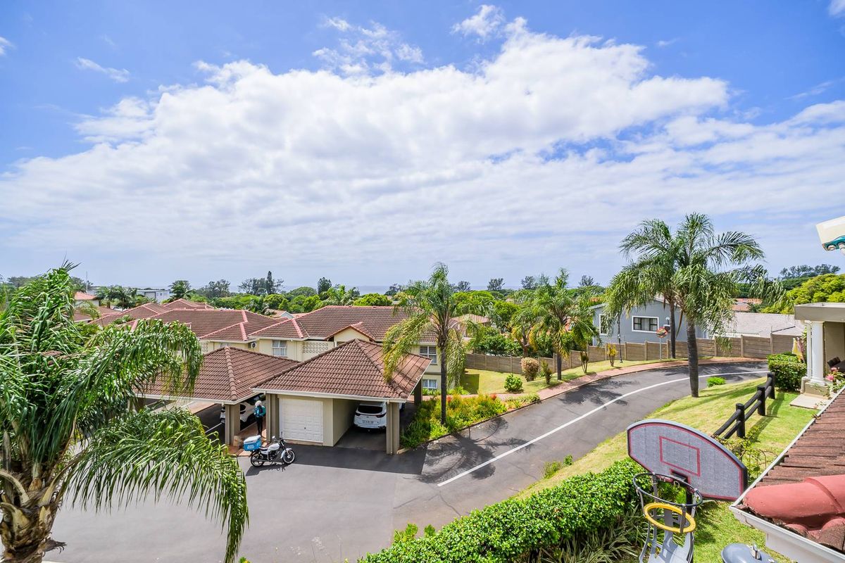 Lock up and go with Sea Views in Prime Durban North! - Photo 2