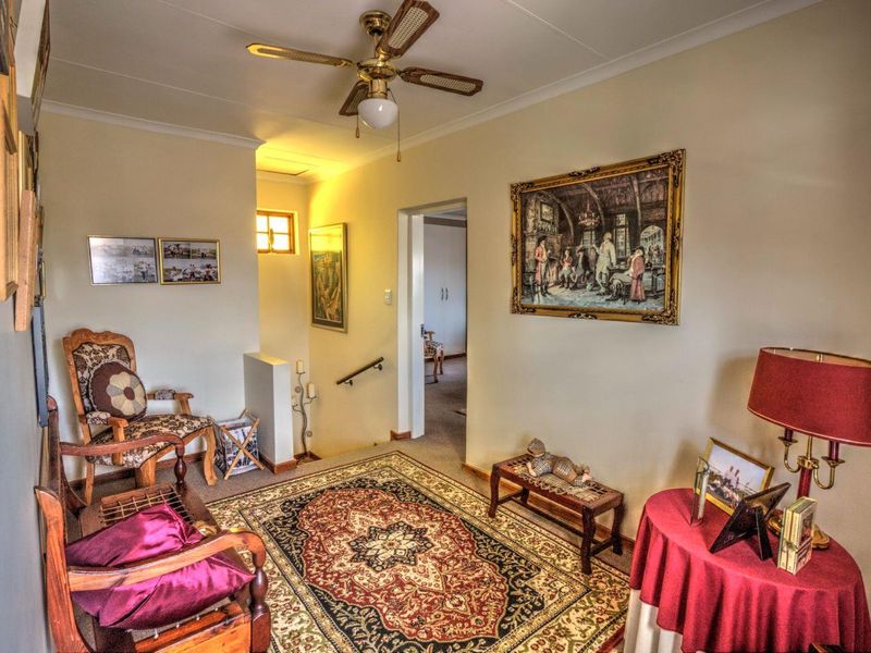 Charming Family Home in a Secure Estate - Photo 8