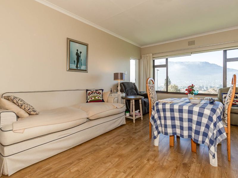 Spacious light and bright apartment with Sea and valley views - Photo 4