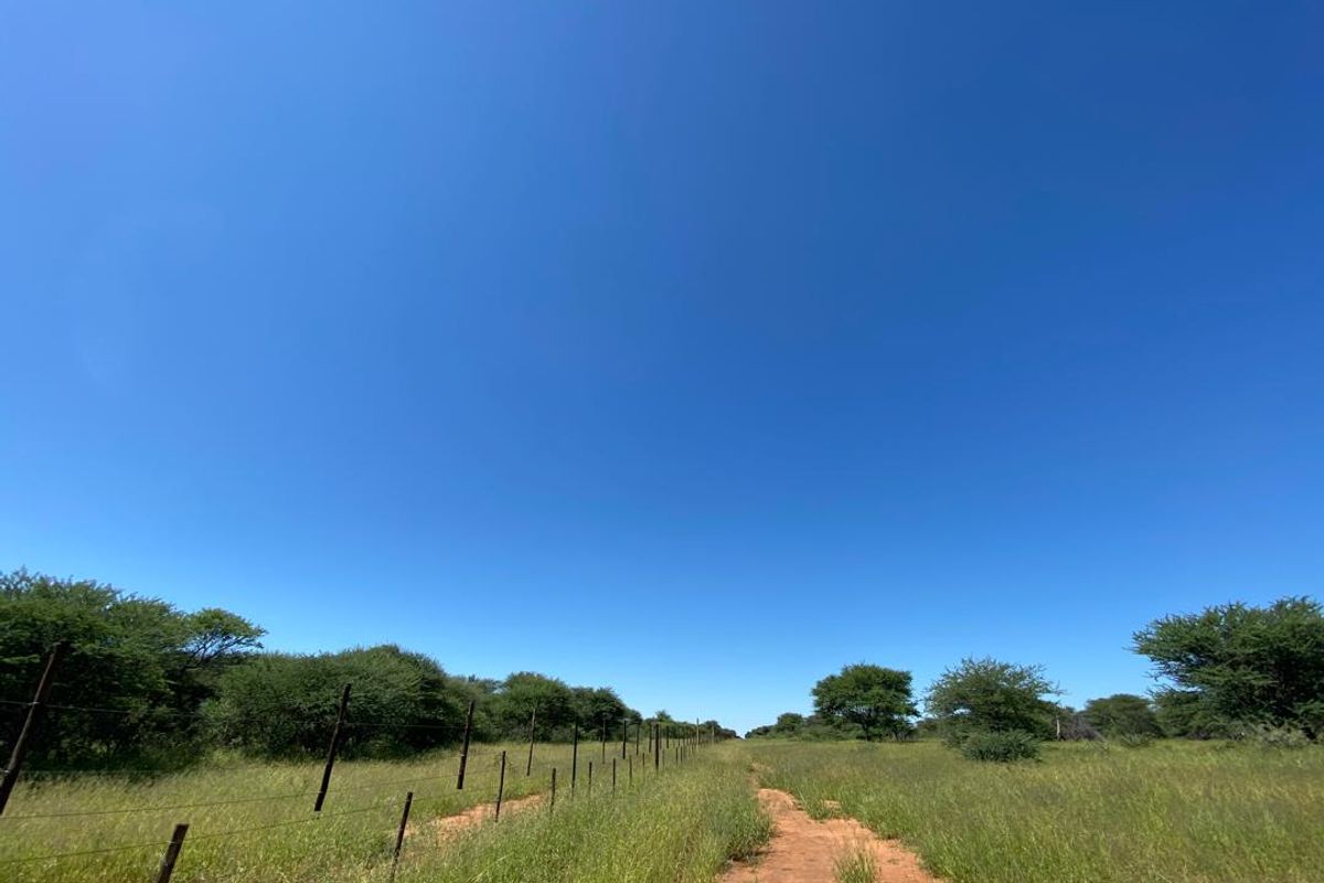 217 Hectares of Peaceful Living - Photo 5