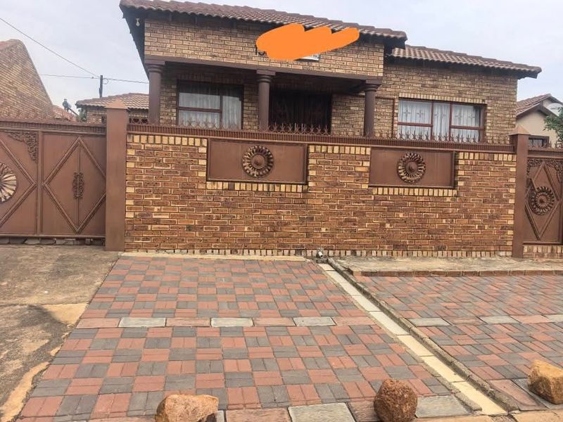 3 Bedroom House for Sale in Soshanguve SS - Photo 2