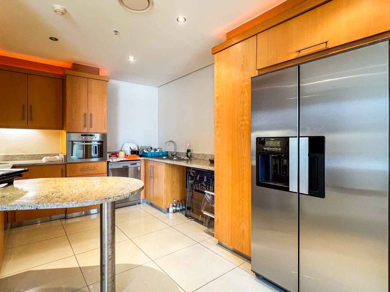 2 BEDROOM I 2.5 BATHROOM APARTMENT - Photo 3