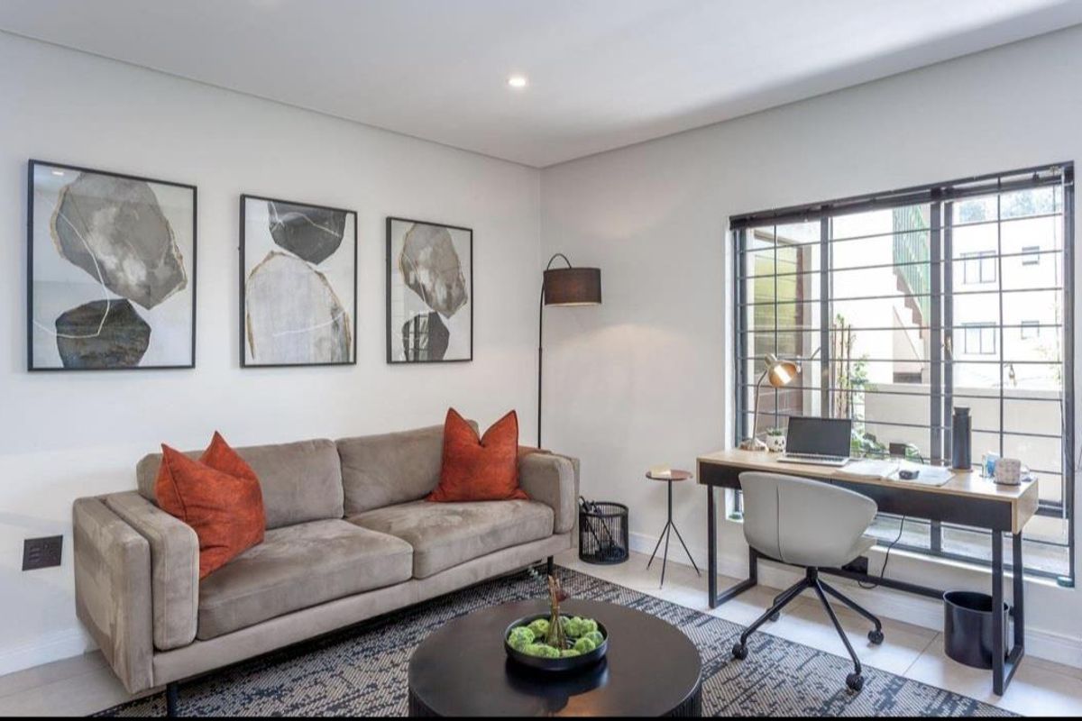 A MAGNIFICENT ONE BEDROOM FURNISHED APARTMENT - Photo 3