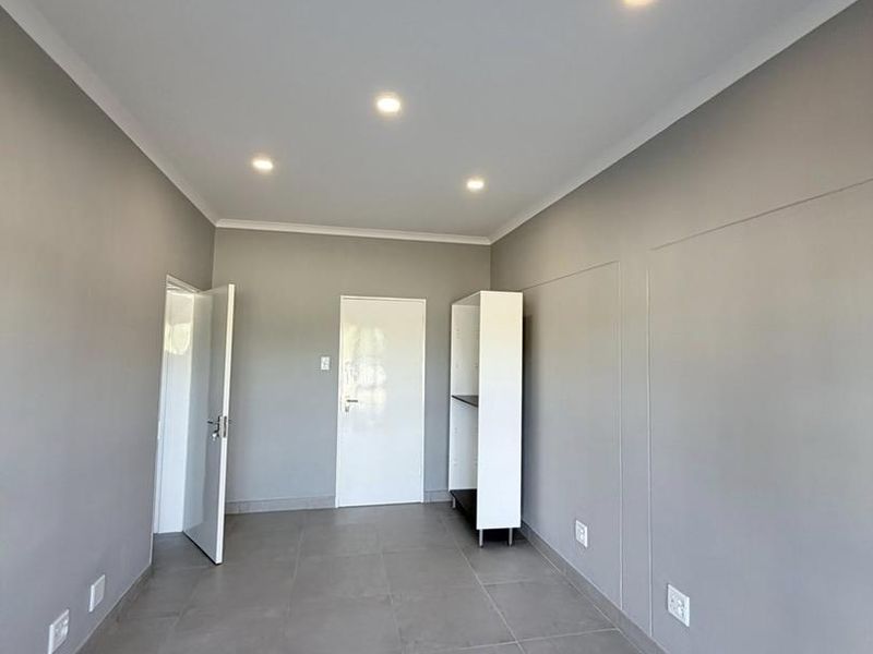 Eros- To Let-N$20 000 - Photo 3