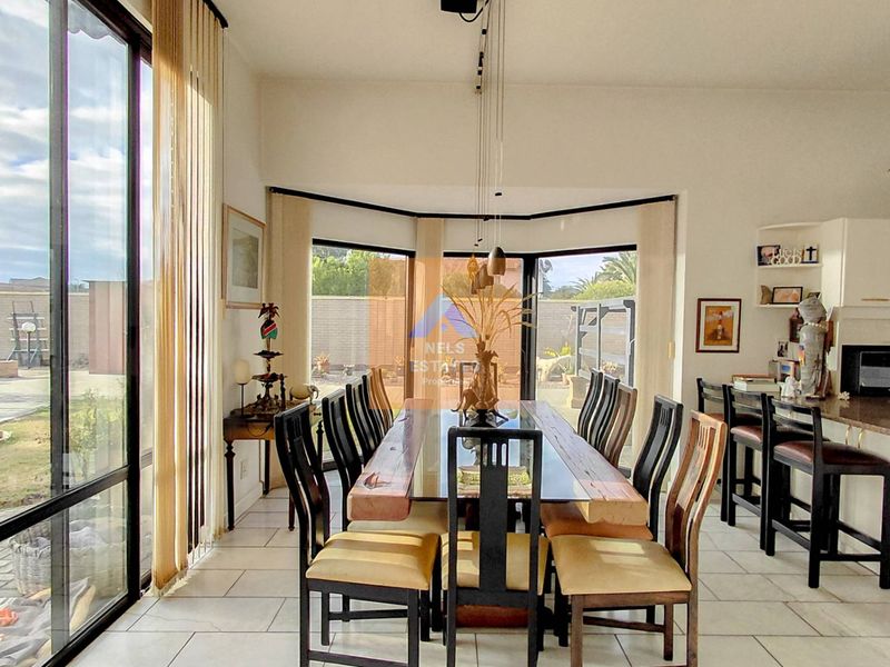 Luxurious Mansion For Sale in Kramersdorf, Swakopmund - Photo 7