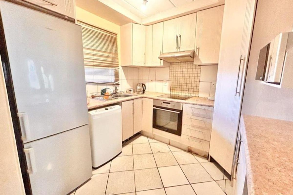 Charming 3 bedrooms ground floor apartment for sale in Centurion - Photo 2