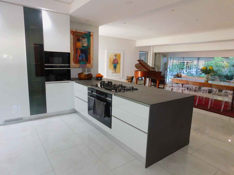 3 bedroom fully furnished home in Benmore Gardens - Photo 5