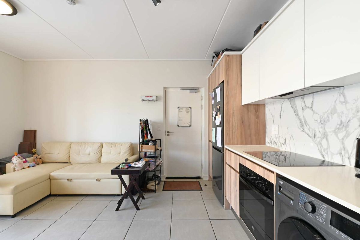 Sought after 1-Bedroom Apartment in Fynbos Lifestyle Estate - Photo 4