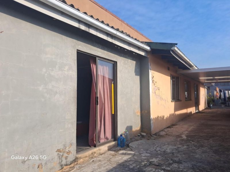 Investment Home with 3 Bachelor Pads Income Potential in Merewent - Photo 7