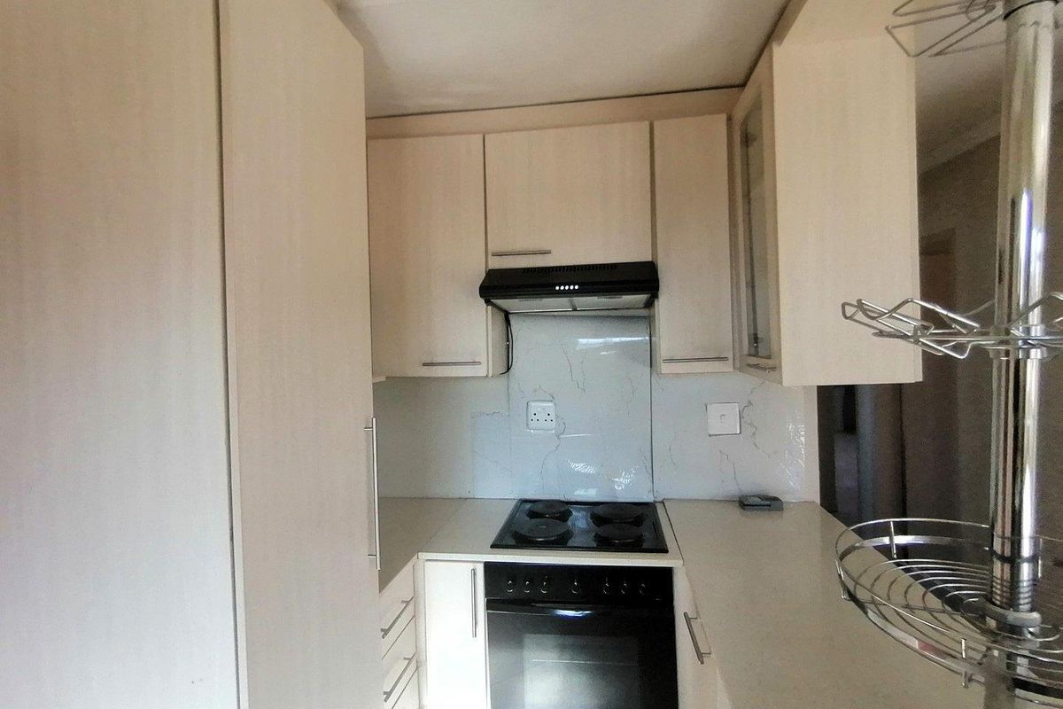 Charming 3-Bedroom Family Home in a Welcoming Township - Photo 4
