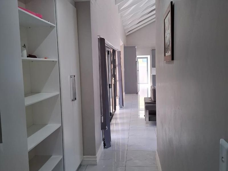 Deal of a lifetime 4 Bedroom in Leloko Estate - Photo 9