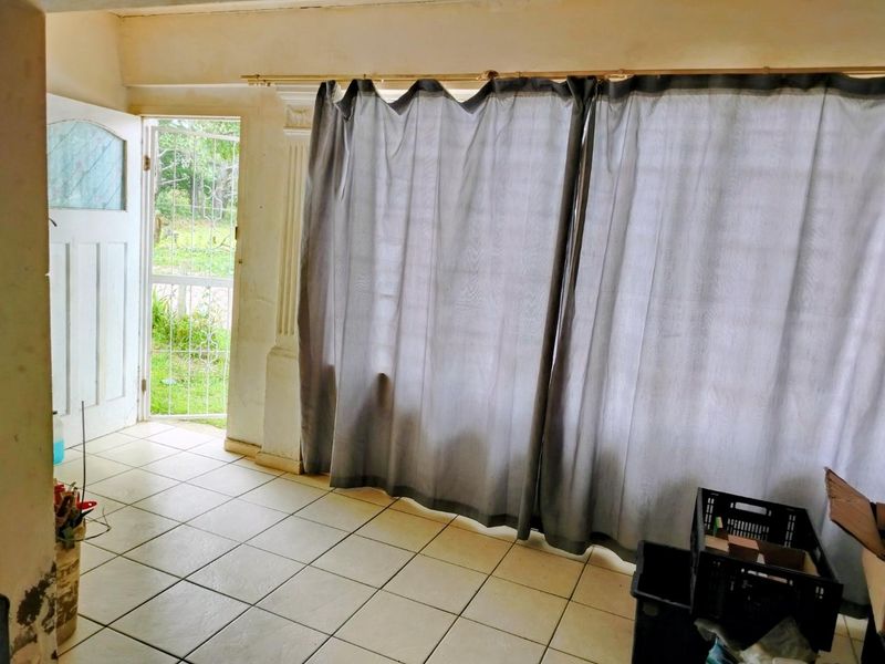 LOTS OF POTENTIAL - Photo 7