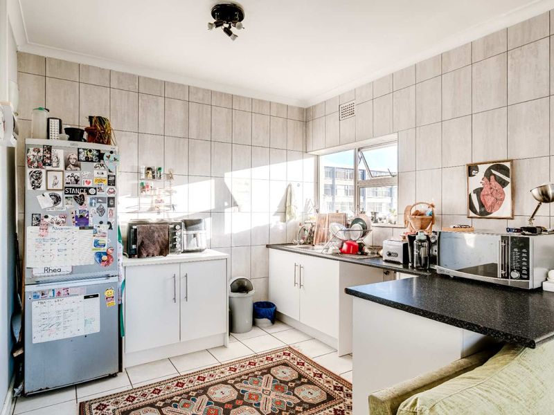 Dual-Living Flexibility Or A True Investment Gem! - Photo 7