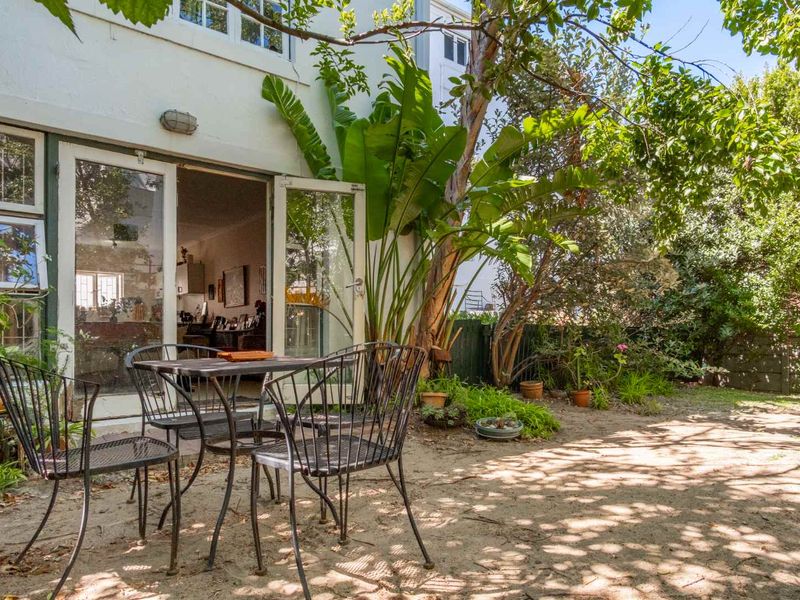 Magical Townhouse in Manor Gardens - Photo 3