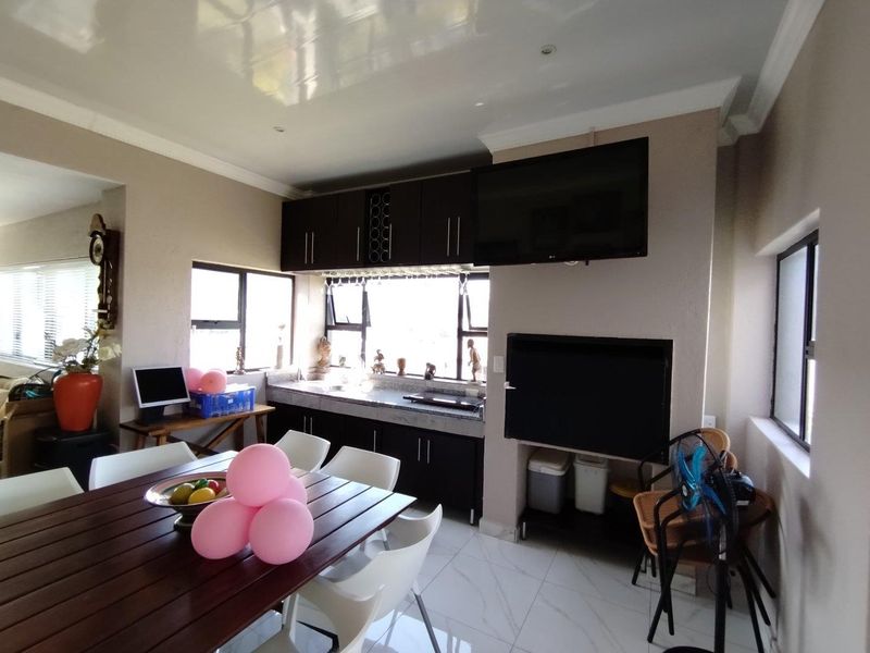 Luxury Living in Elawini Estate - Photo 10