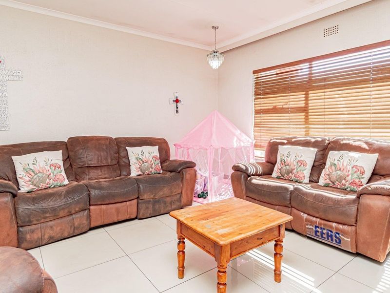 House For Sale in Randhart, Alberton - Photo 7