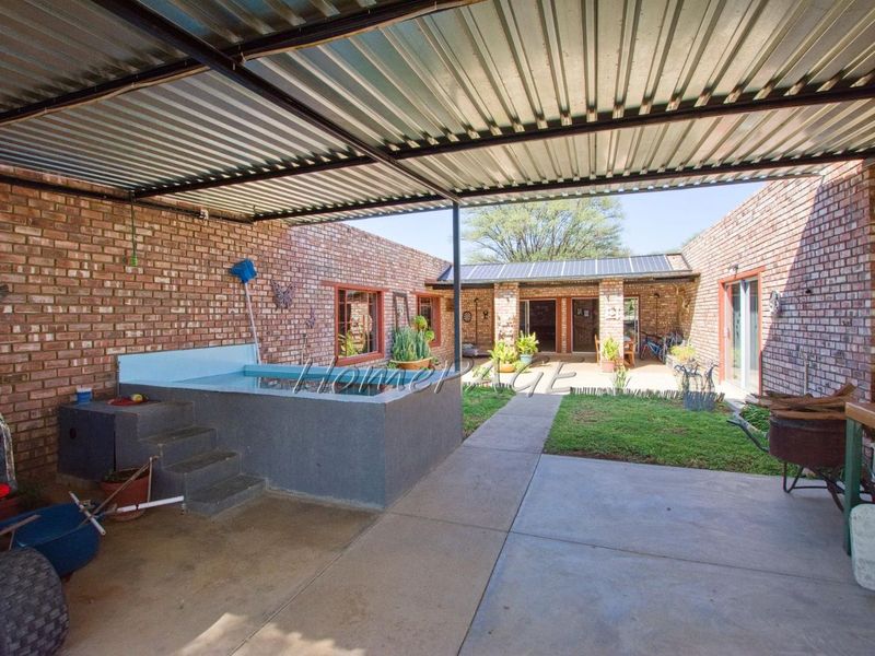 Omaruru;  Spacious 3 Bedr Home is for Sale - Photo 4