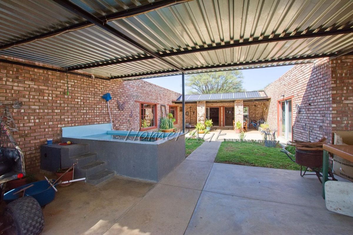 Omaruru;  Spacious 3 Bedr Home is for Sale - Photo 4