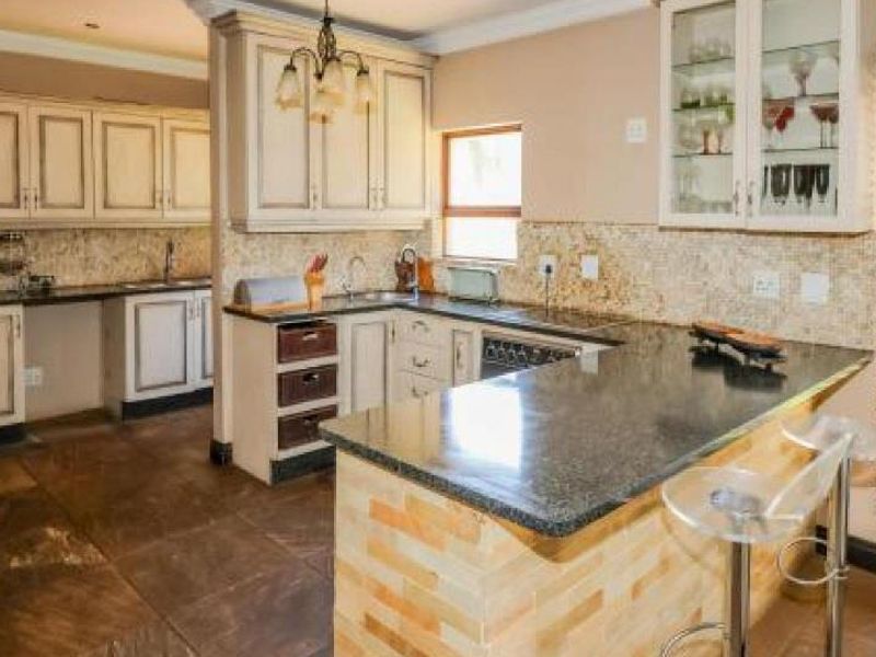 Family-Friendly. - Photo 8