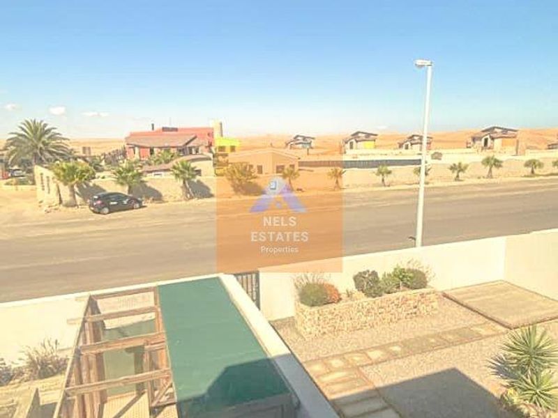 Spacious Townhouse with Stunning Dune Views For Sale in Kramersdorf, Swakopmund - Photo 7
