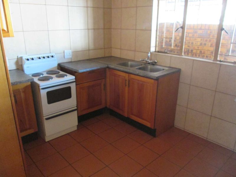 3 BEDROOM DUPLEX TO RENT IN DOORNPOORT - Photo 5