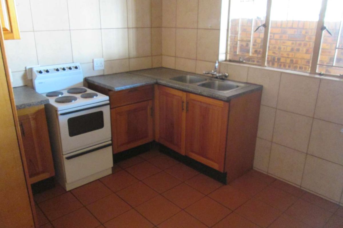 3 BEDROOM DUPLEX TO RENT IN DOORNPOORT - Photo 5