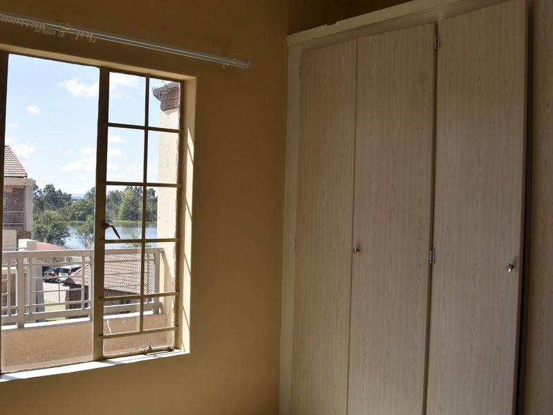 One bedroom apartment with balcony - Photo 5