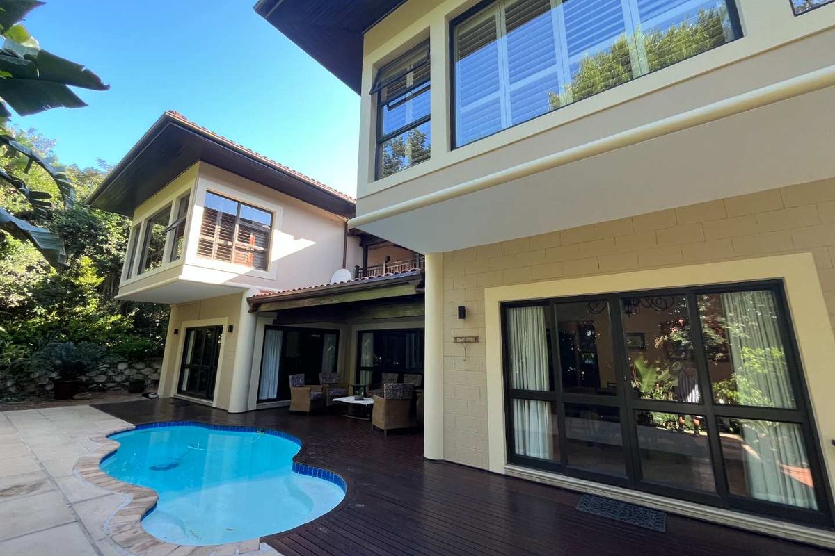 Zimbali offers a  beautiful 4-bedroom freestanding with a perfect blend of luxury and comfort, a thoughtfully designed layout and exceptional features - Photo 2