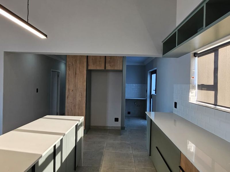 Most beautiful Brand New home with ocean view - Photo 10