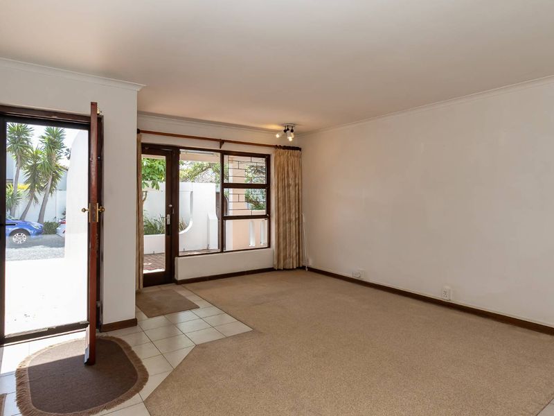 Secure Lock-Up-and-Go in Sought-After Lakeside - Photo 7