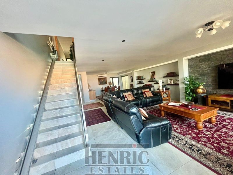 This Home is a GREAT Investment opportunity for anyone. - Photo 3