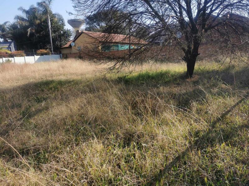 Stand in Erasmuskloof - Rezoned for two residential homes - Photo 6