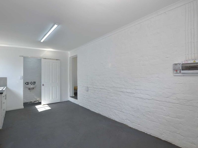 One Bedroom Garden Cottage To Let - Photo 7