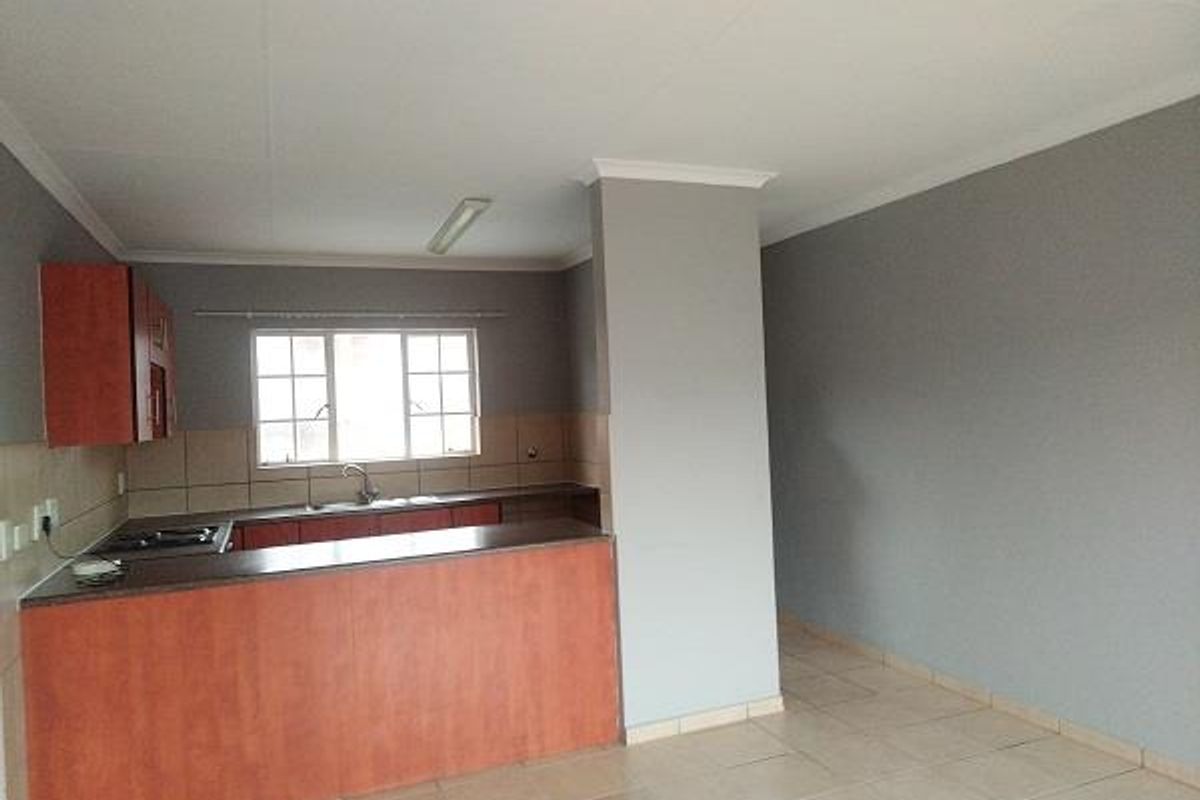 1-Bedroom Apartment for Sale in Forest Hill - Photo 3