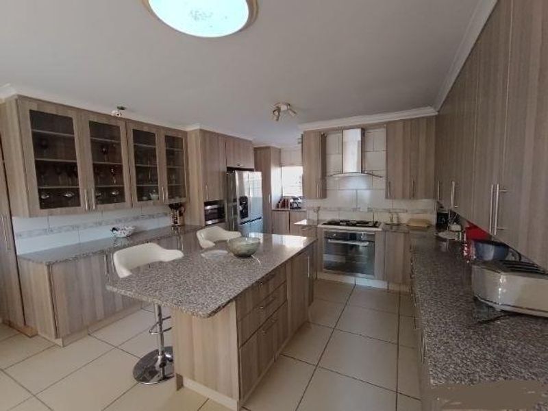 AMBERFIELD - CENTURION - 3 BEDROOM HOUSE - Photo 2
