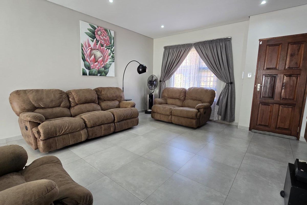 3 Bedroom Townhouse Cluster Home for Sale in New Redruth - Photo 4