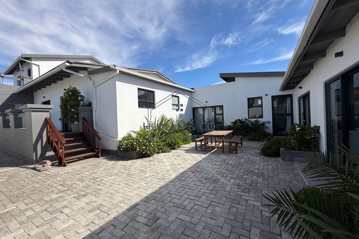 Guesthouse for Sale – Purpose-Built for Corporate Accommodation in Walvis Bay - Photo 4