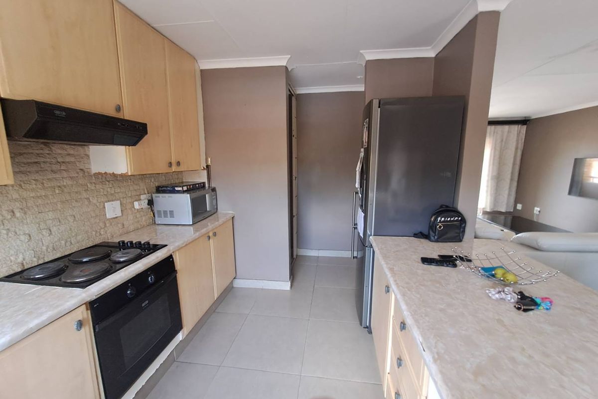 MODERN - Apartment for Sale in Eco Park Estate! - Photo 2