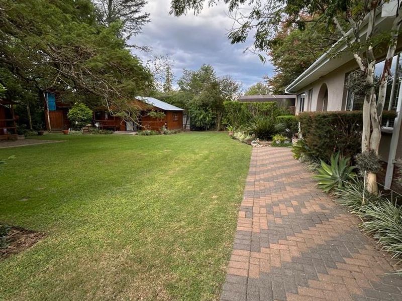 Impressive 4 Bedroom home for sale - Photo 2