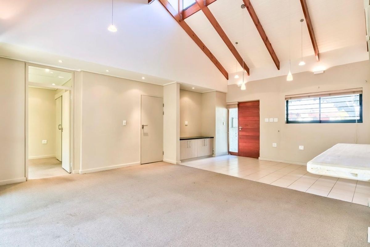 RETIREMENT LIVING AT ITS BEST - Photo 5