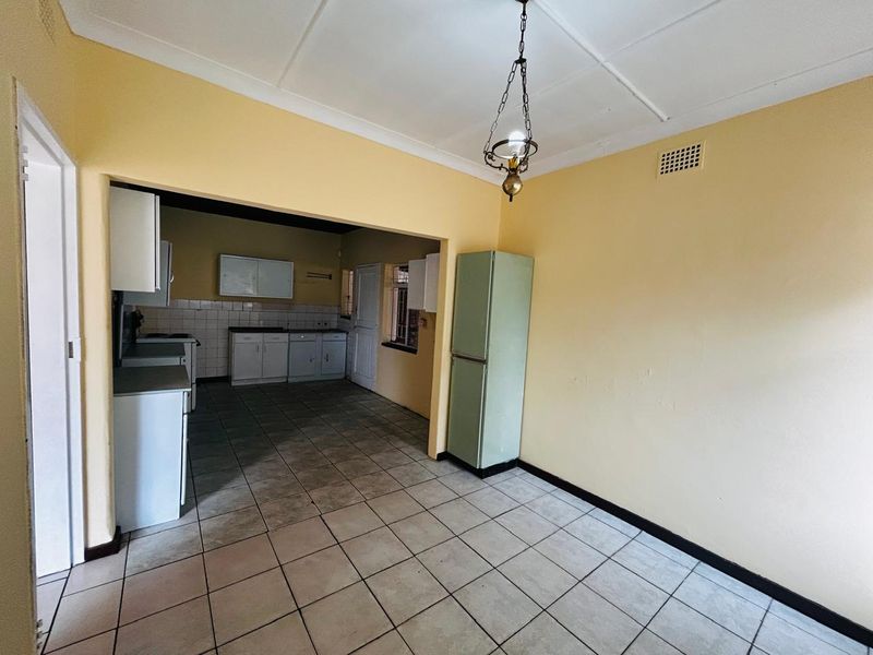 Home & Flatlet Combo - Photo 3