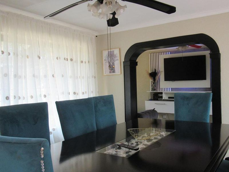 3 Bedroom House for sale in Elandspark - Photo 6