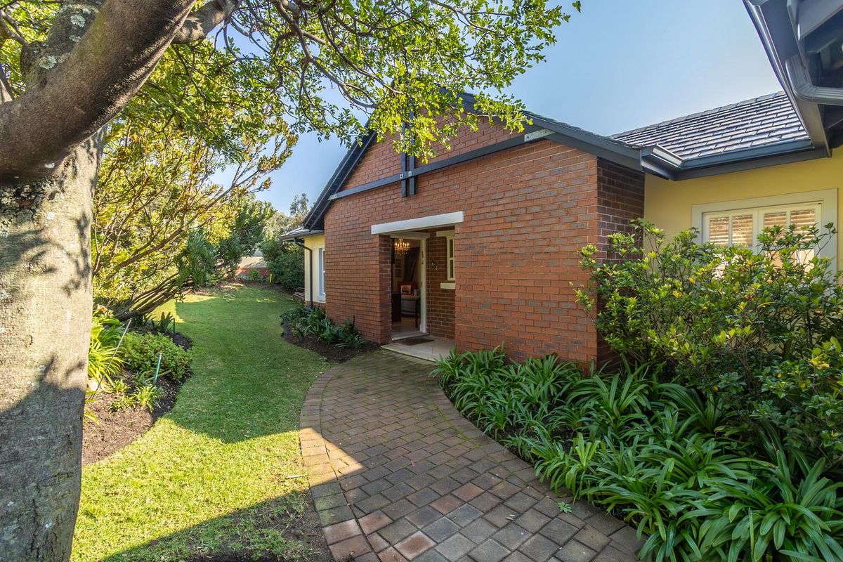 Tranquil luxury in a premium retirement Estate - Photo 2