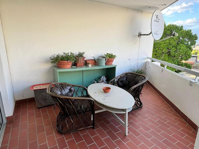 Fully Furnished North Facing Apartment in Secure Windhoek Complex - Photo 9