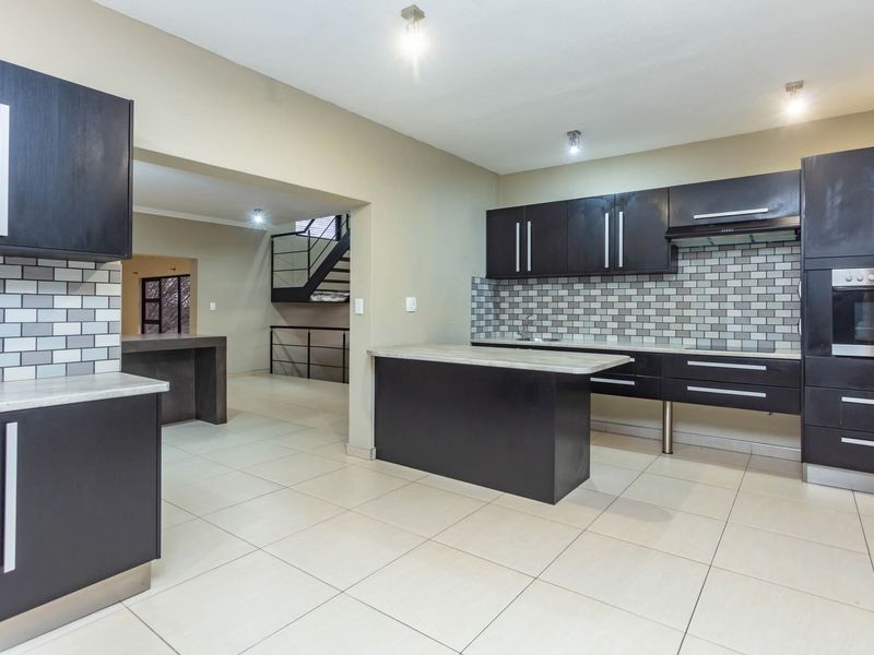 House for Sale - Kempinski Nature Estate - N$ 6,500,000 - Photo 6