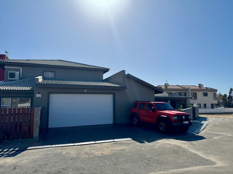 A quiet family home in mile 4 - Photo 6