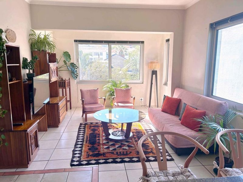 SUNNY APARTMENT IN CAPE TOWN CENTRAL WITH PARKING - Photo 2