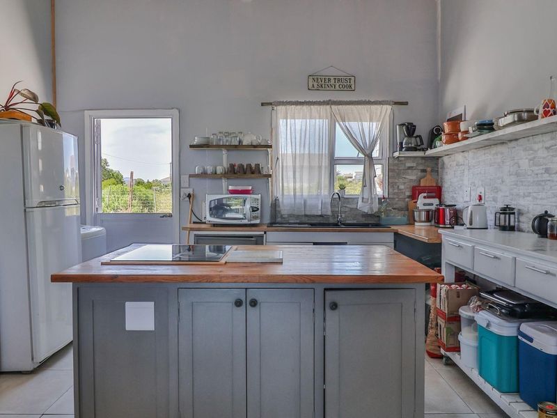 Four Bedroom Holiday Home - De Kelders - Photo 10