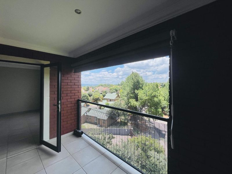 Centrally Located Modern 3‐Bed Apartment – Move‐In Ready & Investment Opportunity! - Photo 10