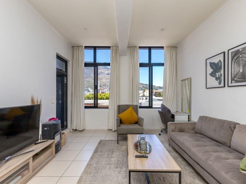 One Bedroom Air BnB Friendly. - Photo 5